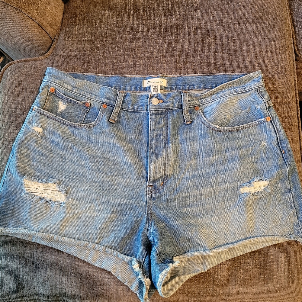 Madewell curvy relaxed denim shorts.